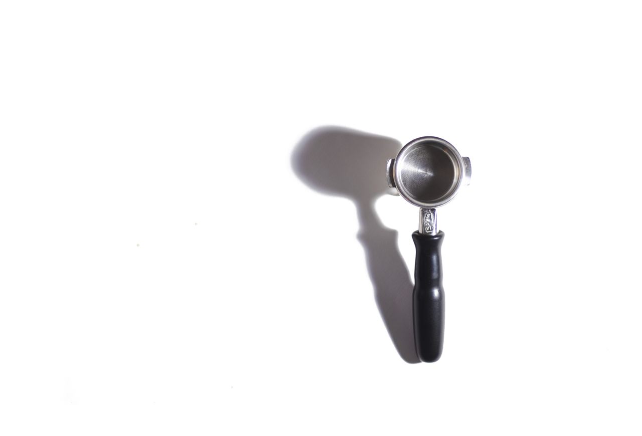 اسپرسوماشین خانگی و مسئلهی بسکت؛ آیا میتوانیم در خانه، قهوهی خوبی بنوشیم؟